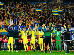 Ucrania celebra su clasificación para la Eurocopa de Francia 2016. / Foto: AFP