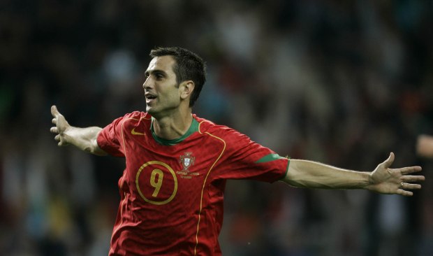 Pauleta celebra un gol con la selección de Portugal. / Foto: ParcOlympique